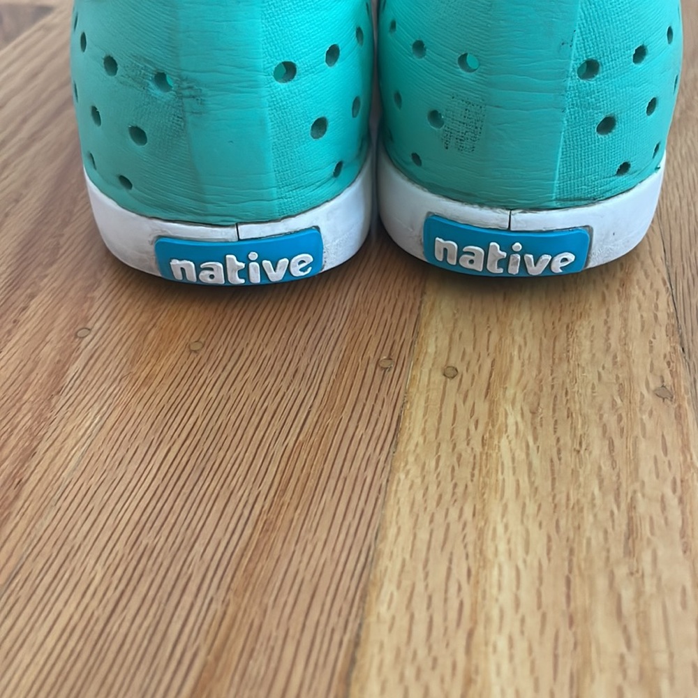 Native Shoes - Picture 2 of 2